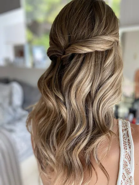 Liquid Beauty Parlor moment 3